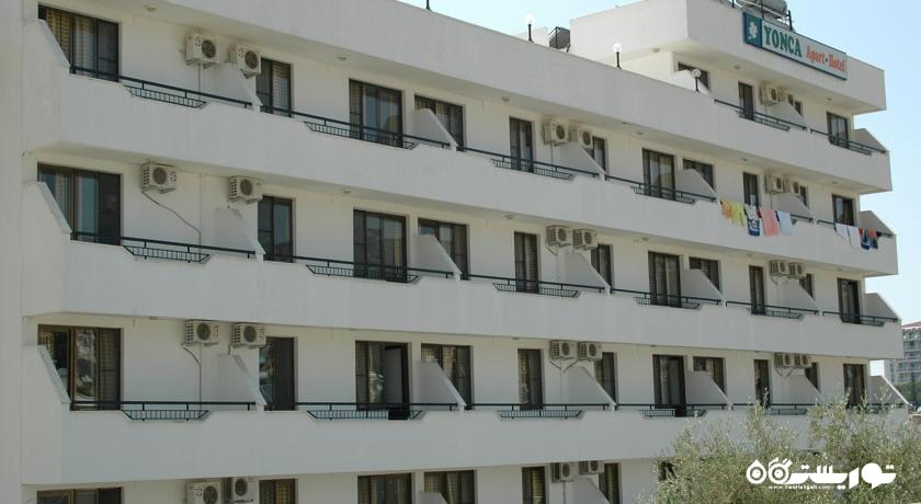 نمای ساختمان هتل آپارتمان یونجا دلوکس